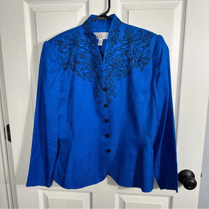 Vibrant royal blue Adrianna Papell top, sz 8, 100% silk. Embroidered.